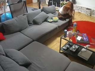 voyeurcam-julmodels-living-3