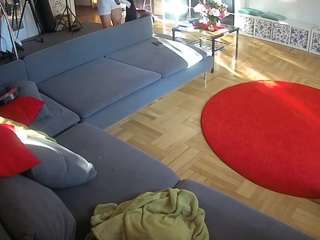 voyeurcam-julmodels-living-3