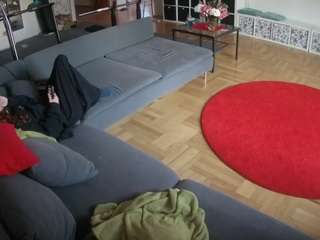 voyeurcam-julmodels-living-3