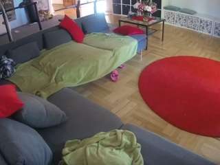 voyeurcam-julmodels-living-3 Profile Image