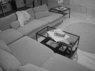 voyeurcam-julmodels-living-3