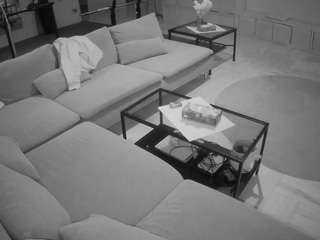 voyeurcam-julmodels-living-3