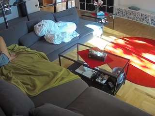 voyeurcam-julmodels-living-3 webcam
