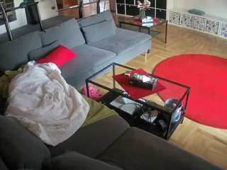 voyeurcam-julmodels-living-3