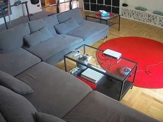 voyeurcam-julmodels-living-3