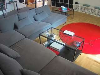 voyeurcam-julmodels-living-3