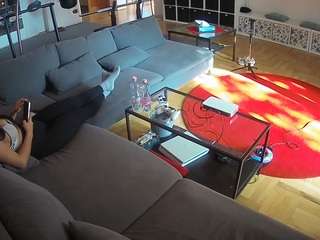 voyeurcam-julmodels-living-3 webcam