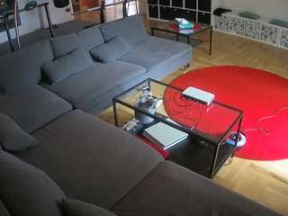 voyeurcam-julmodels-living-3 webcam