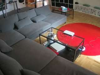 voyeurcam-julmodels-living-3 webcam