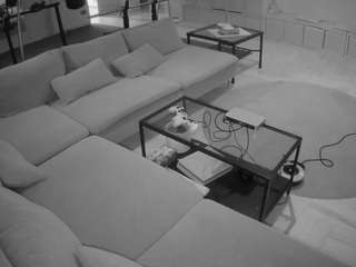 voyeurcam-julmodels-living-3 webcam