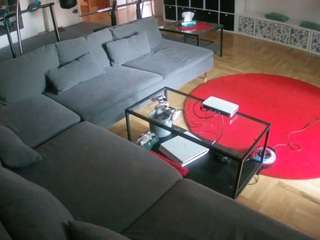 voyeurcam-julmodels-living-3