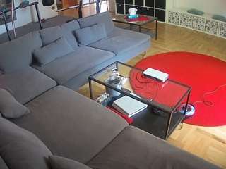 voyeurcam-julmodels-living-3