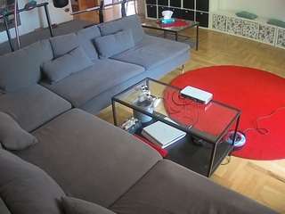 voyeurcam-julmodels-living-3 webcam
