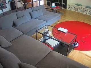 voyeurcam-julmodels-living-3 webcam