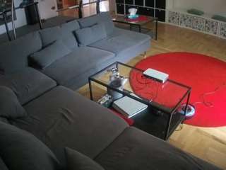 voyeurcam-julmodels-living-3 webcam