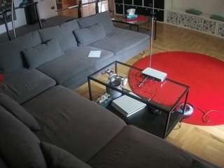 voyeurcam-julmodels-living-3
