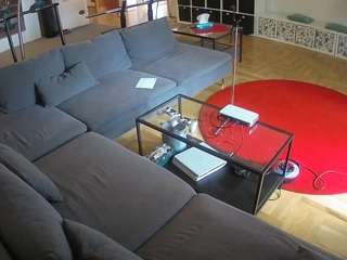 voyeurcam-julmodels-living-3