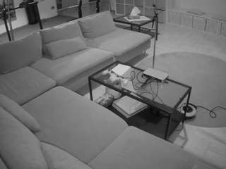 voyeurcam-julmodels-living-3