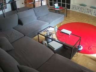 voyeurcam-julmodels-living-3