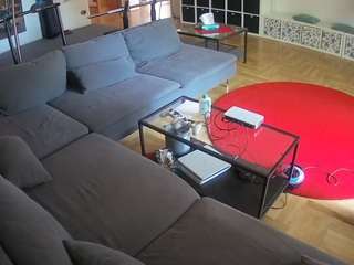 voyeurcam-julmodels-living-3