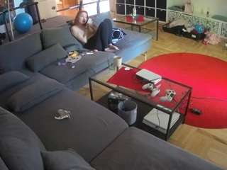 voyeurcam-julmodels-living-3