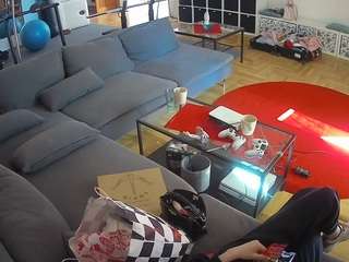 voyeurcam-julmodels-living-3