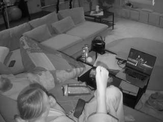 voyeurcam-julmodels-living-3