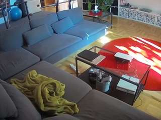 voyeurcam-julmodels-living-3