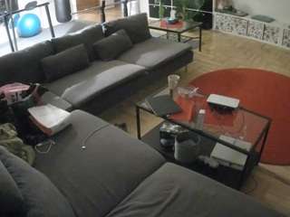 voyeurcam-julmodels-living-3
