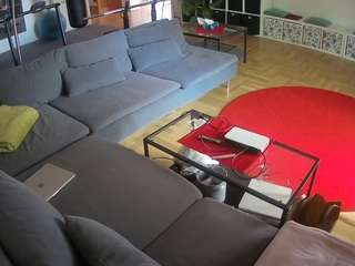 voyeurcam-julmodels-living-3