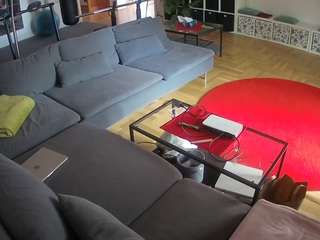 voyeurcam-julmodels-living-3