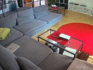 voyeurcam-julmodels-living-3