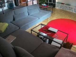 voyeurcam-julmodels-living-3