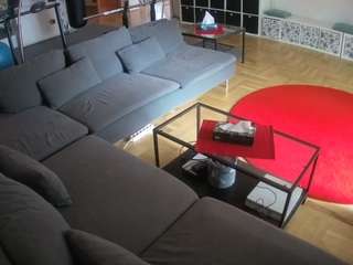 voyeurcam-julmodels-living-3