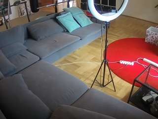 voyeurcam-julmodels-living-3