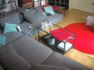 voyeurcam-julmodels-living-3