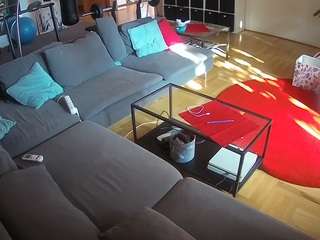 voyeurcam-julmodels-living-3