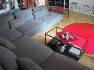 voyeurcam-julmodels-living-3