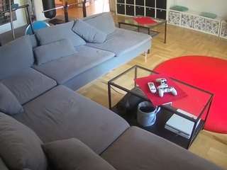 voyeurcam-julmodels-living-3
