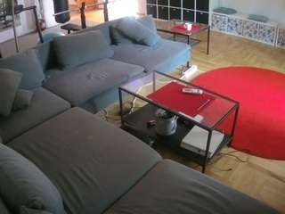 voyeurcam-julmodels-living-3