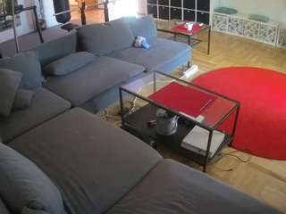 voyeurcam-julmodels-living-3