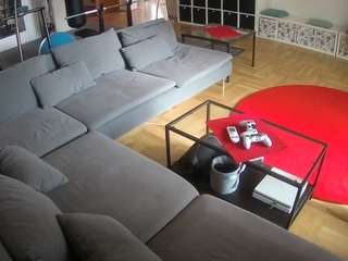 voyeurcam-julmodels-living-3
