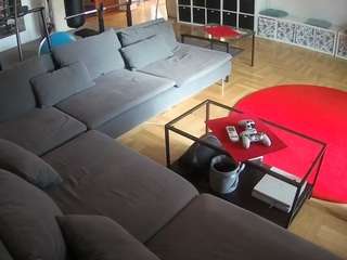 voyeurcam-julmodels-living-3
