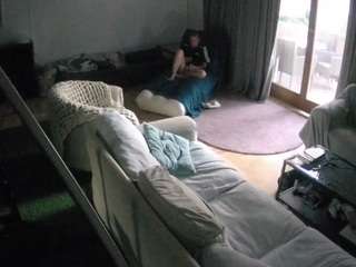 voyeurcam-julmodels-living-4