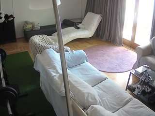 voyeurcam-julmodels-living-4