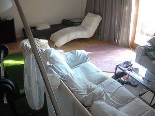 Livesex House camsoda voyeurcam-julmodels-living-4