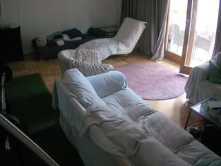 Yoyeur House camsoda voyeurcam-julmodels-living-4