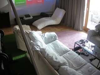 Veyeur House camsoda voyeurcam-julmodels-living-4