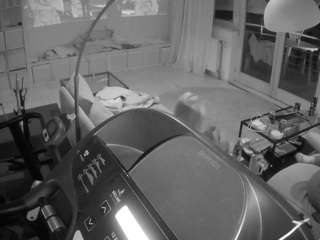 voyeurcam-julmodels-living-4