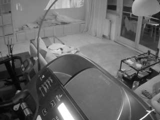 voyeurcam-julmodels-living-4